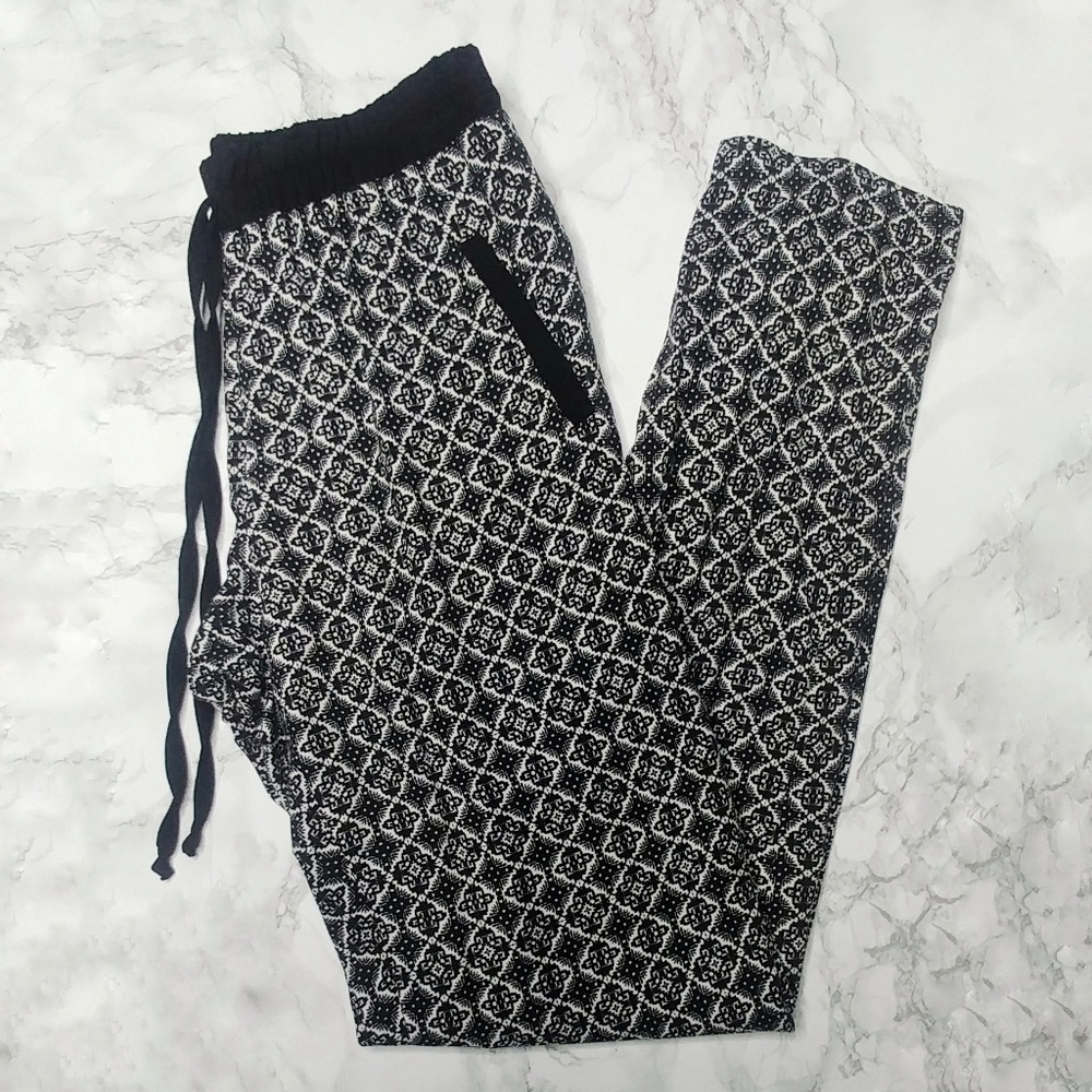 BeBop | Super Soft Elastic Pattered Leggings - Picture 1 of 3